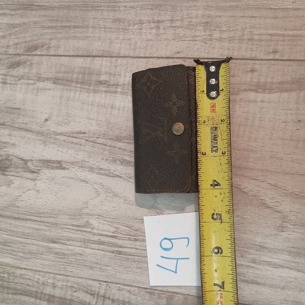 Louis Vuitton Monogram Canvas Multicles Key Holder